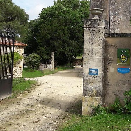 Gite Du Chateau De Pernan Avy Экстерьер фото